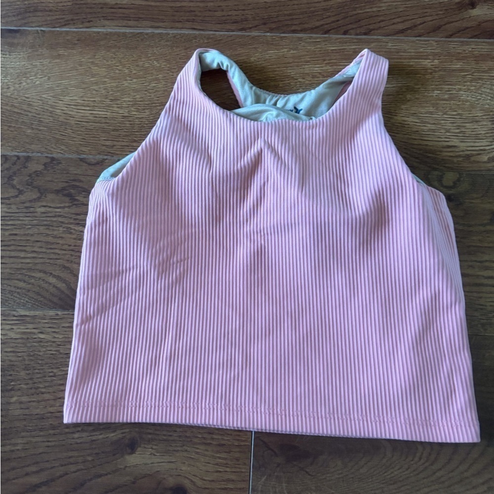 Old Navy Active coral tank sports top in size M (8)